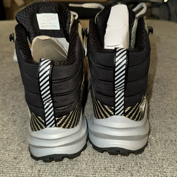 The North Face Boots - Picture 4 of 7